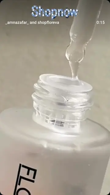 Amna shows the Floreva Niacinamide Serum, its dropper and its texture on the skin.